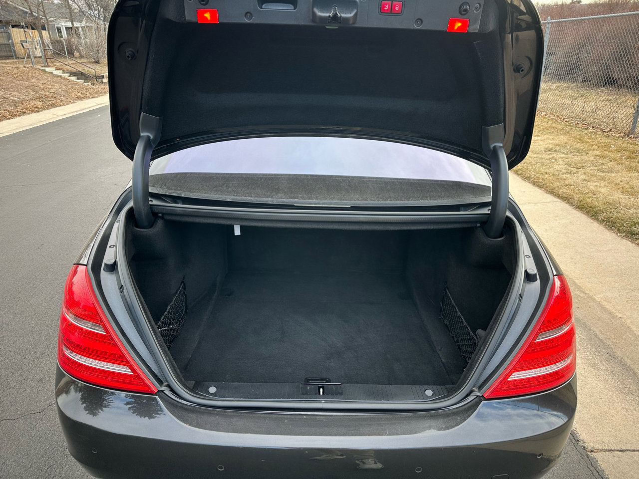 Used 2011 Mercedes-Benz S 550 4MATIC image 20