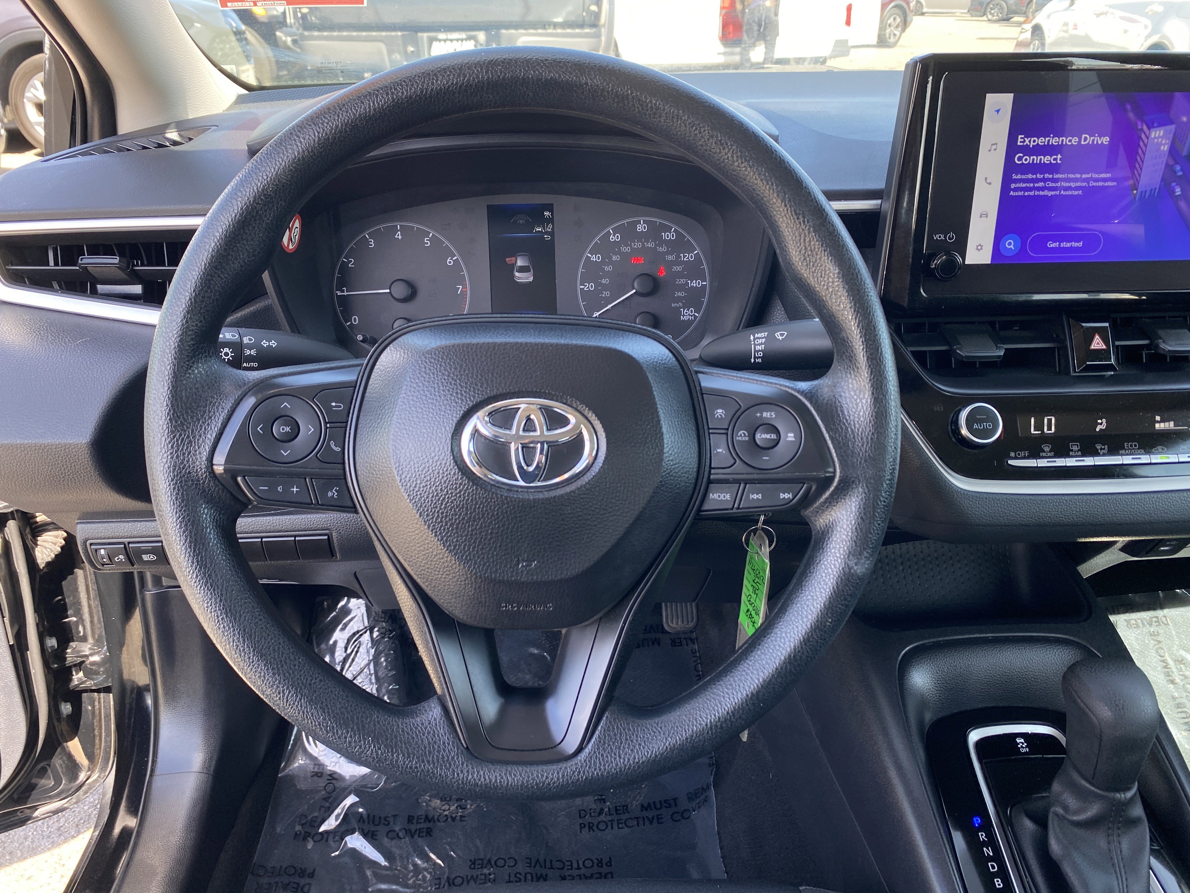 Used 2025 Toyota Corolla LE image 12