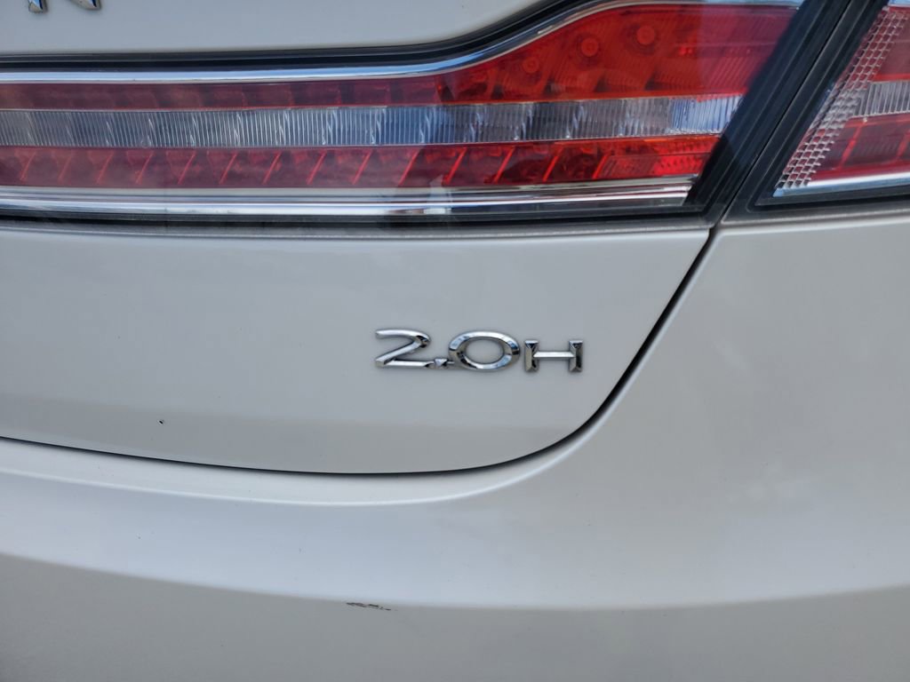 Used 2016 Lincoln MKZ Hybrid w/ Equipment Group 600A Reserve image 5
