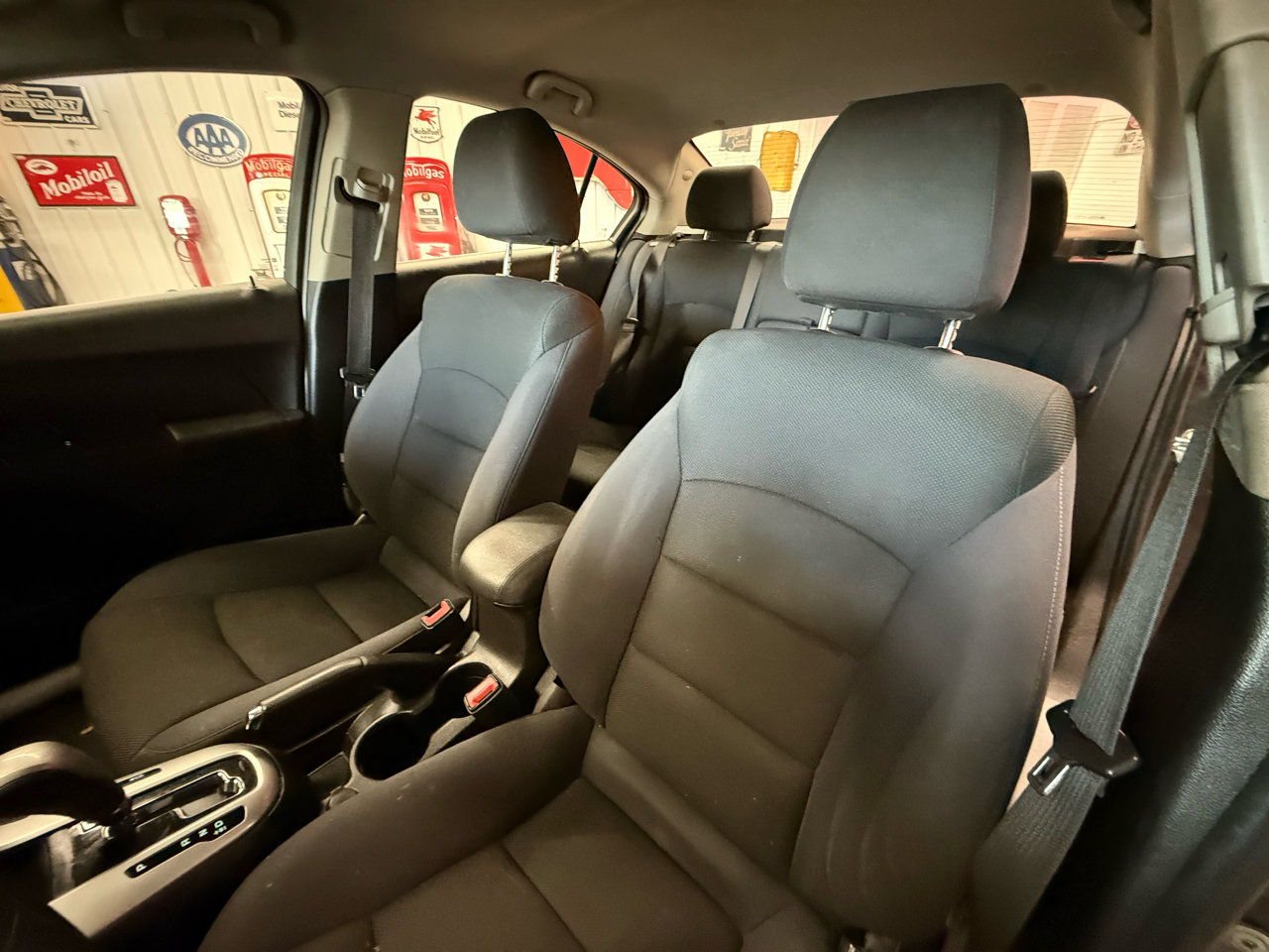 Used 2016 Chevrolet Cruze LT image 15