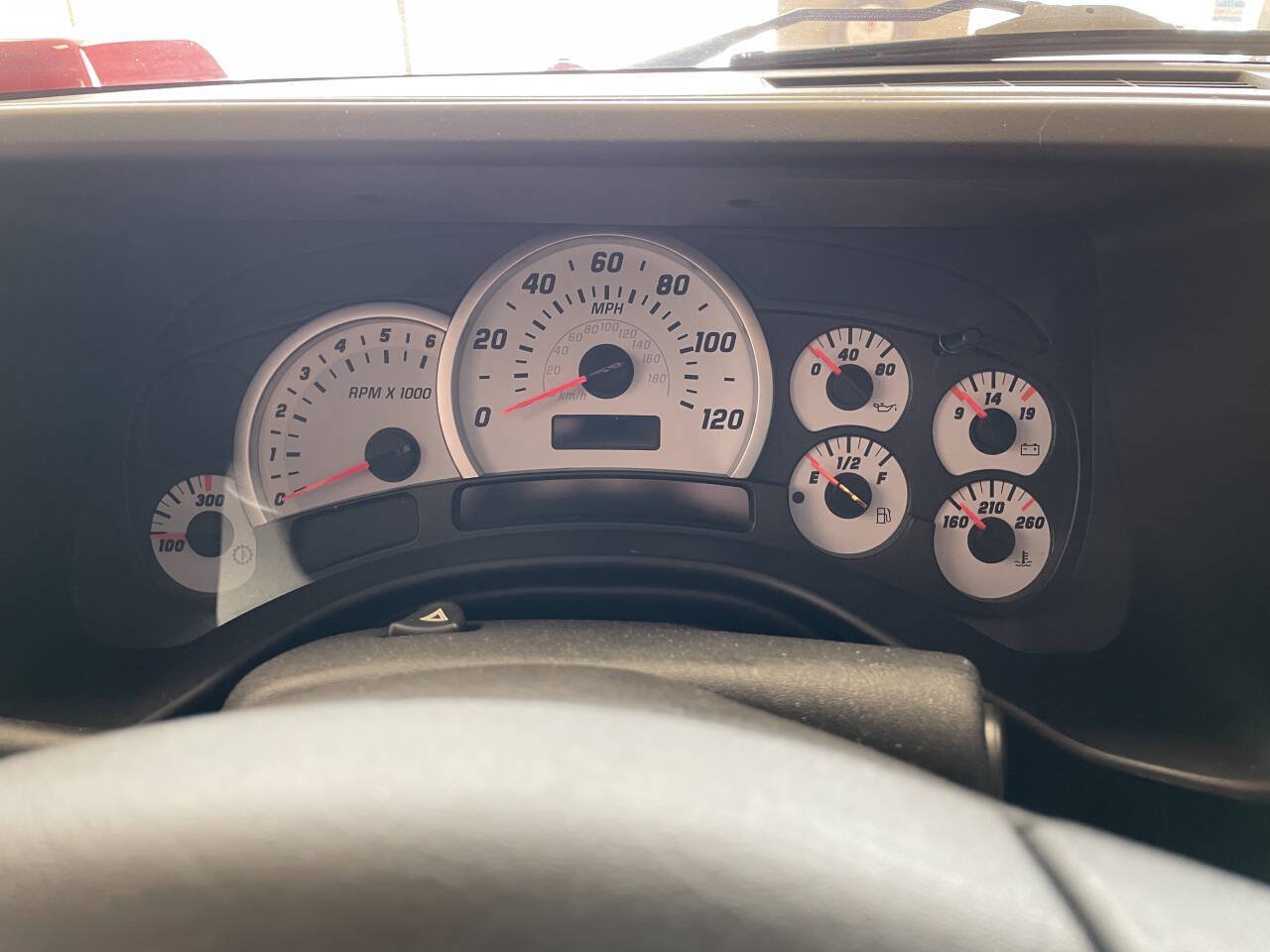 Used 2004 HUMMER H2 AWD/4WD image 26