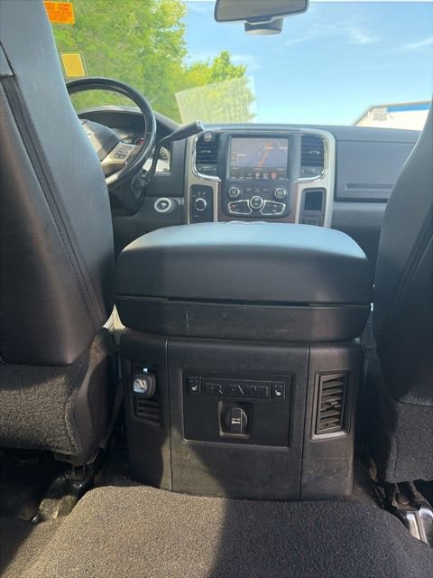 Used 2016 RAM 2500 Laramie w/ Sport Appearance Group AWD/4WD image 31