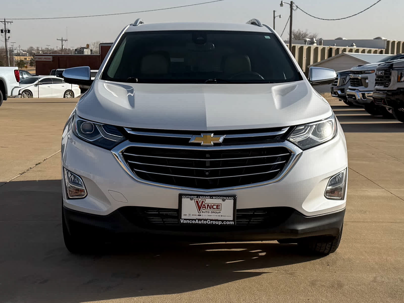 Used 2020 Chevrolet Equinox Premier image 2