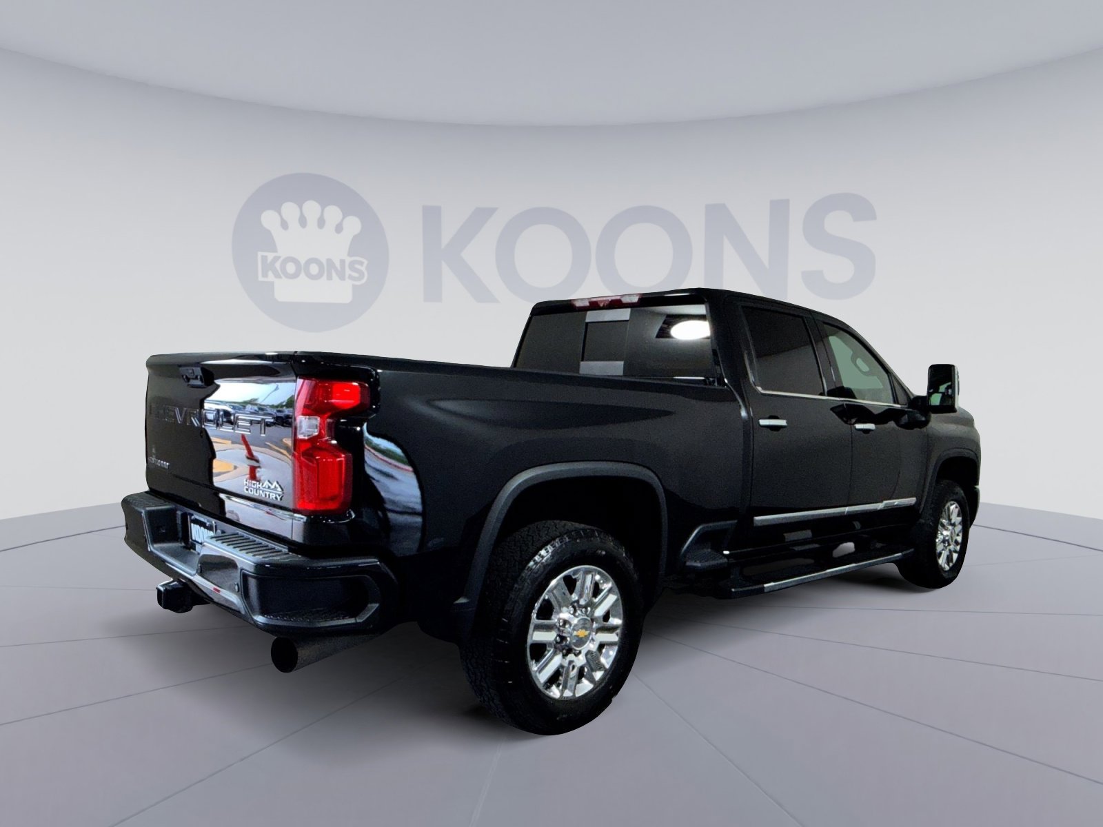 Used 2024 Chevrolet Silverado 2500 High Country w/ High Country Premium Package AWD/4WD image 7