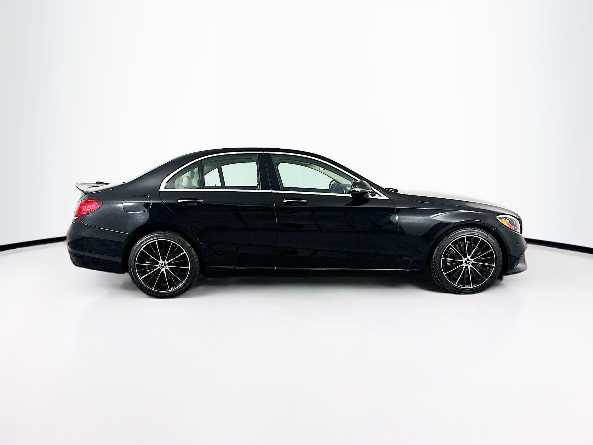 Used 2020 Mercedes-Benz C 300 Sedan image 10