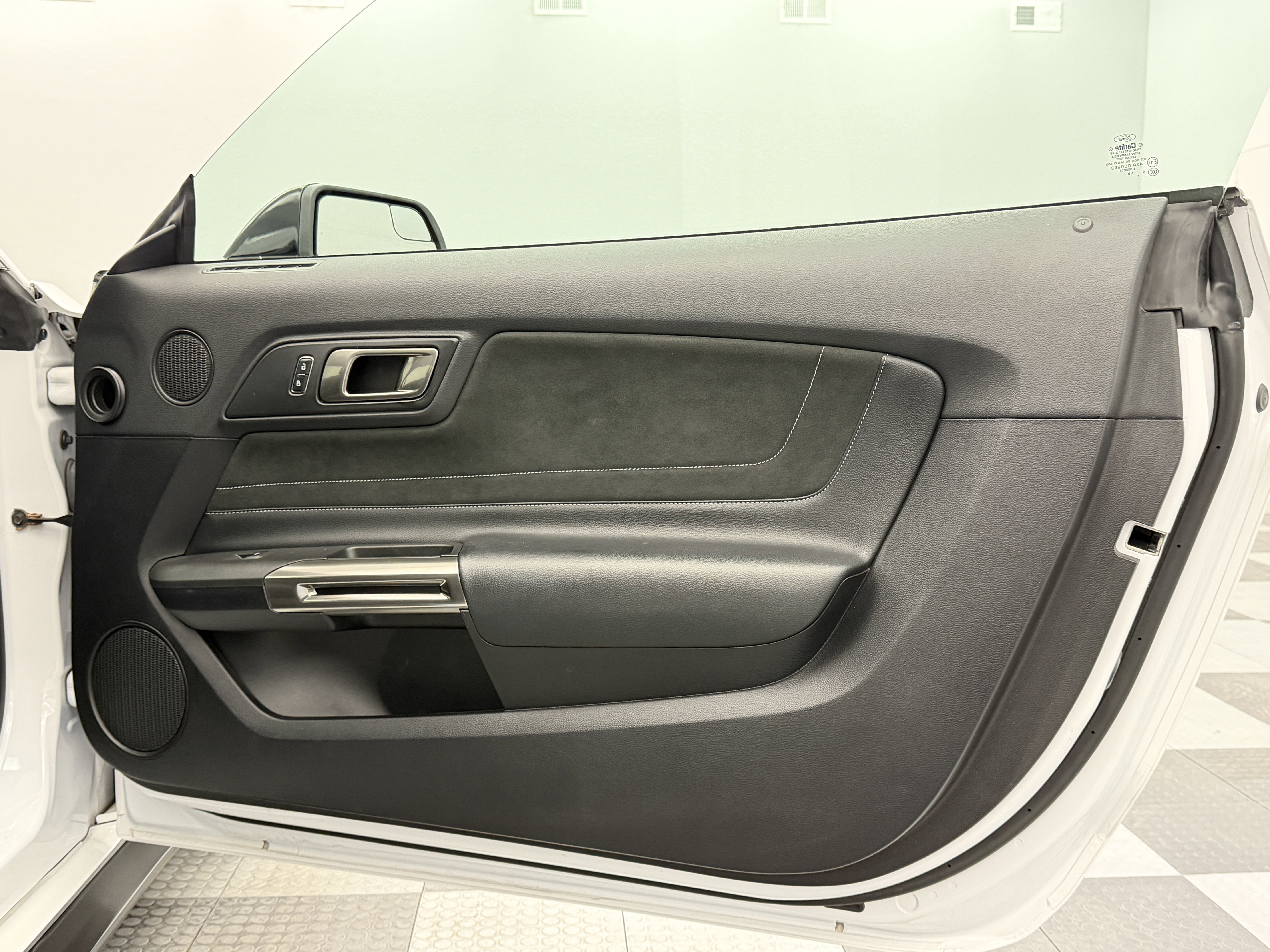 Used 2017 Ford Mustang Shelby GT350 image 71