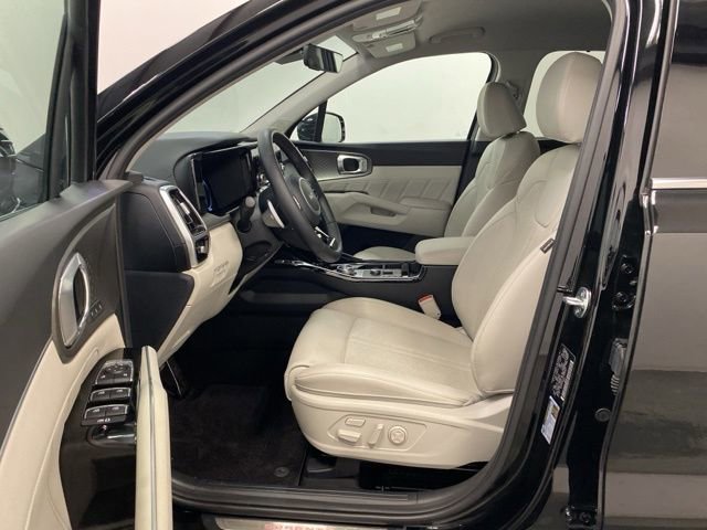 Used 2023 Kia Sorento SX Prestige image 9