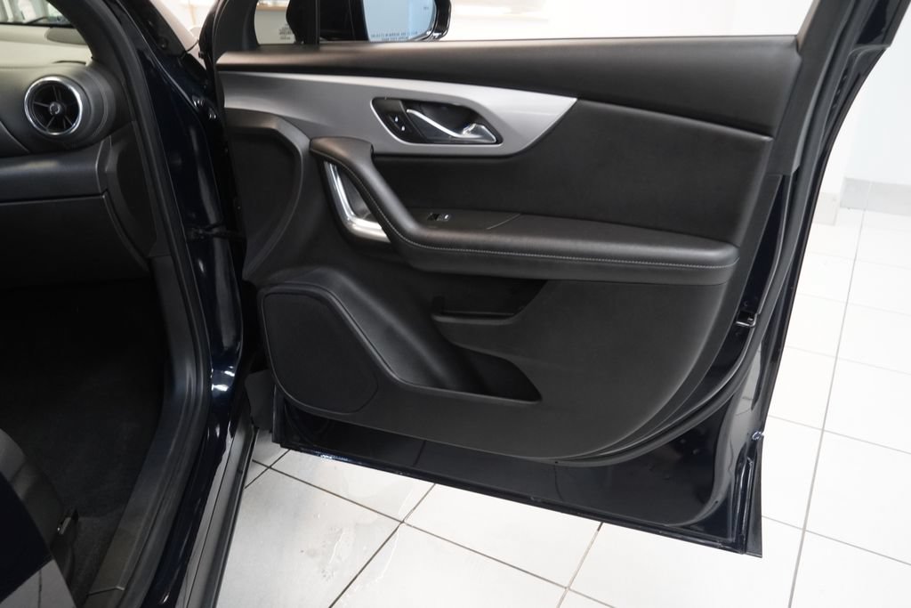 Used 2021 Chevrolet Blazer LT AWD/4WD image 25