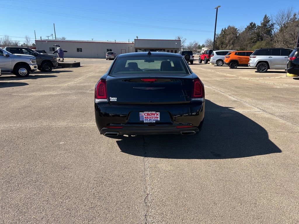 Used 2021 Chrysler 300 S image 3