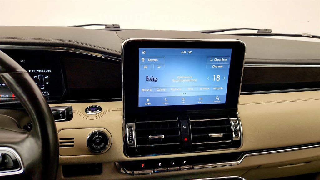 Used 2020 Lincoln Navigator Reserve w/ Luxury Package RWD image 17