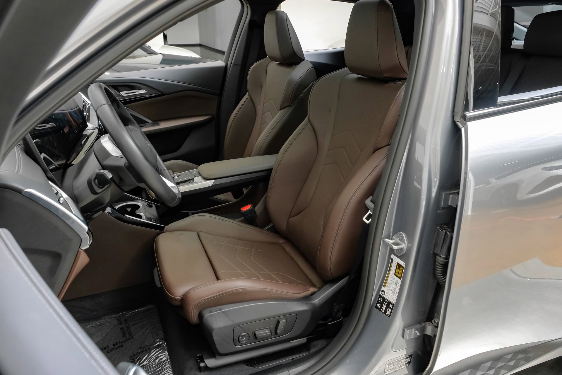 Used 2025 BMW X2 xDrive28i image 34