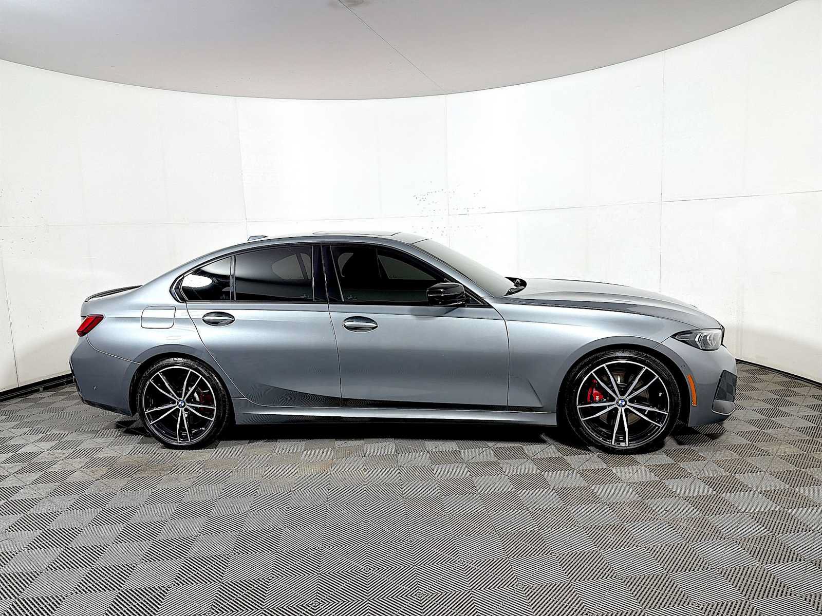 Certified 2023 BMW 330i xDrive Sedan w/ M Sport Package AWD/4WD image 7