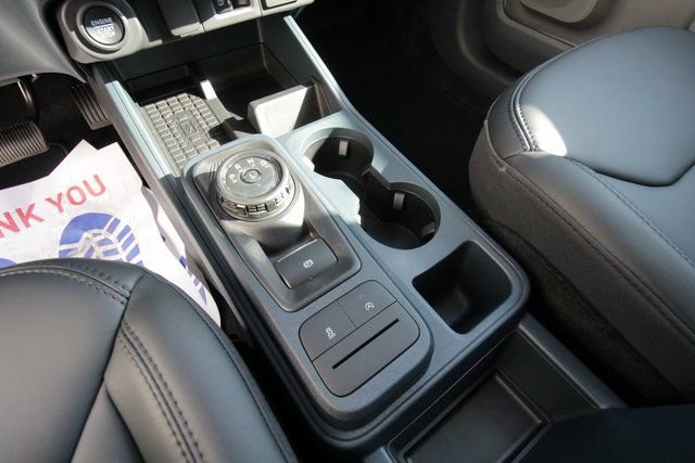 New 2025 Ford Maverick Lariat w/ Black Appearance Package image 28