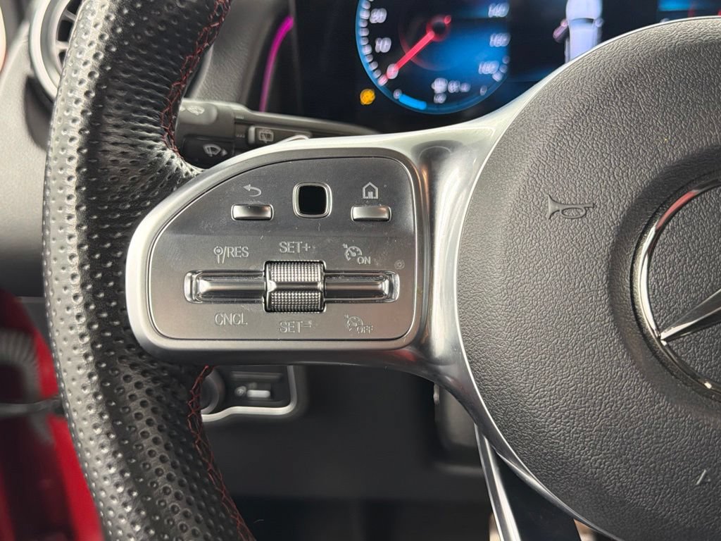 Used 2022 Mercedes-Benz GLB 35 AMG 4MATIC image 28