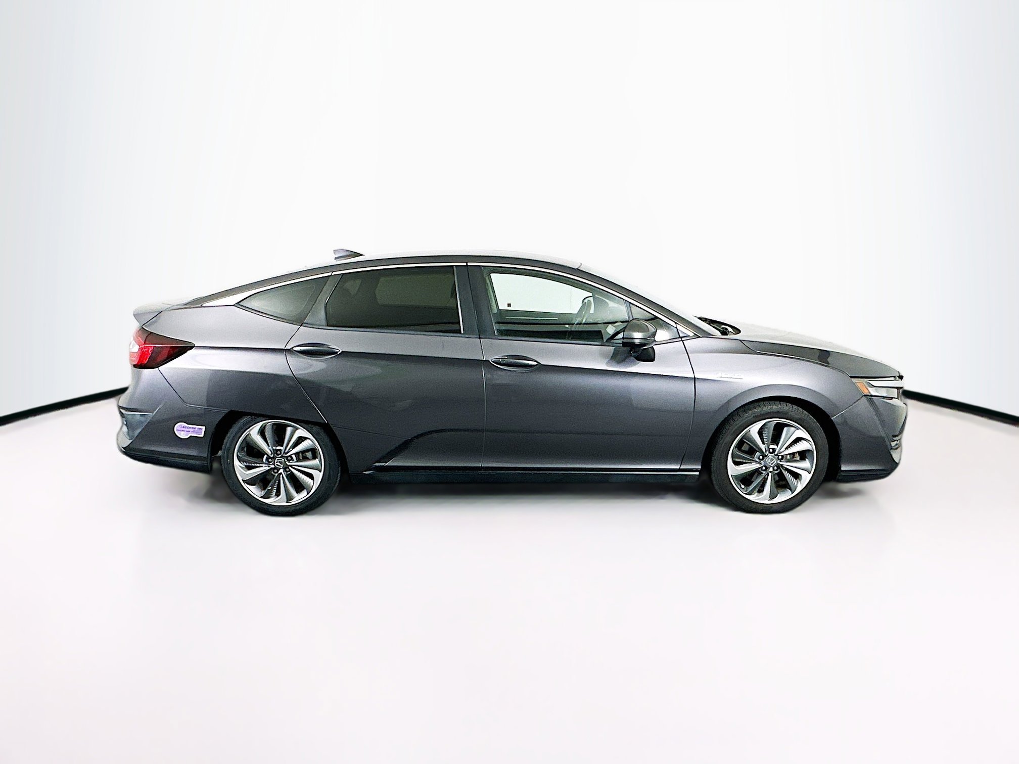 Used 2018 Honda Clarity Touring image 10
