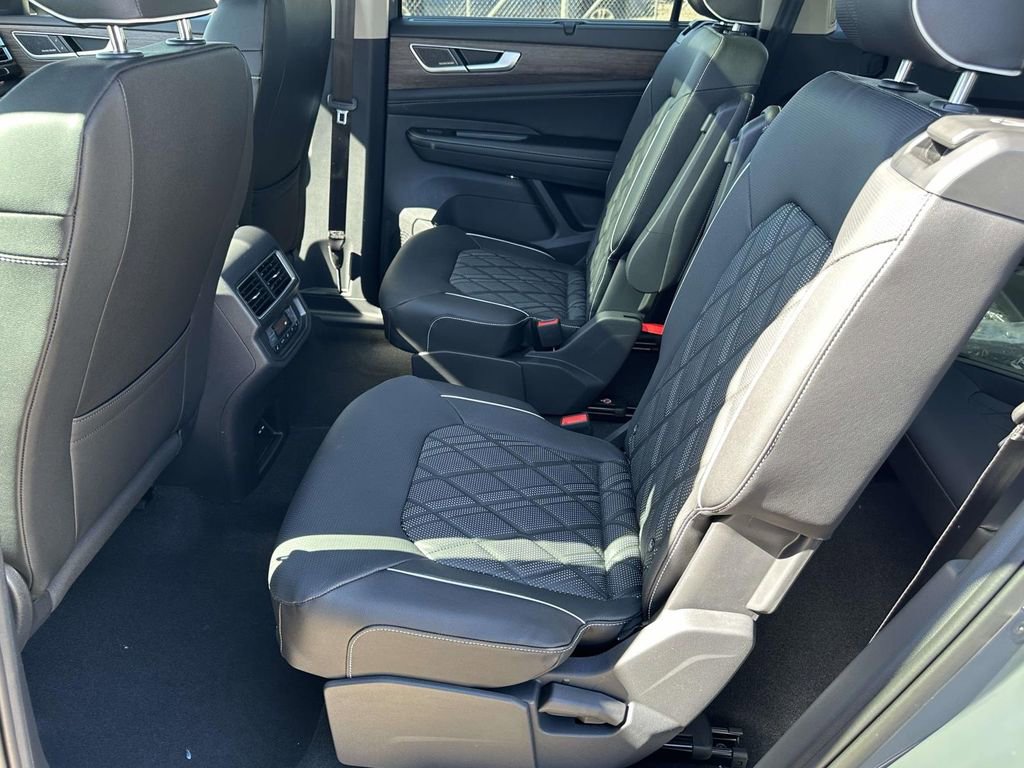 New 2026 Volkswagen Atlas SEL Premium R-Line image 10