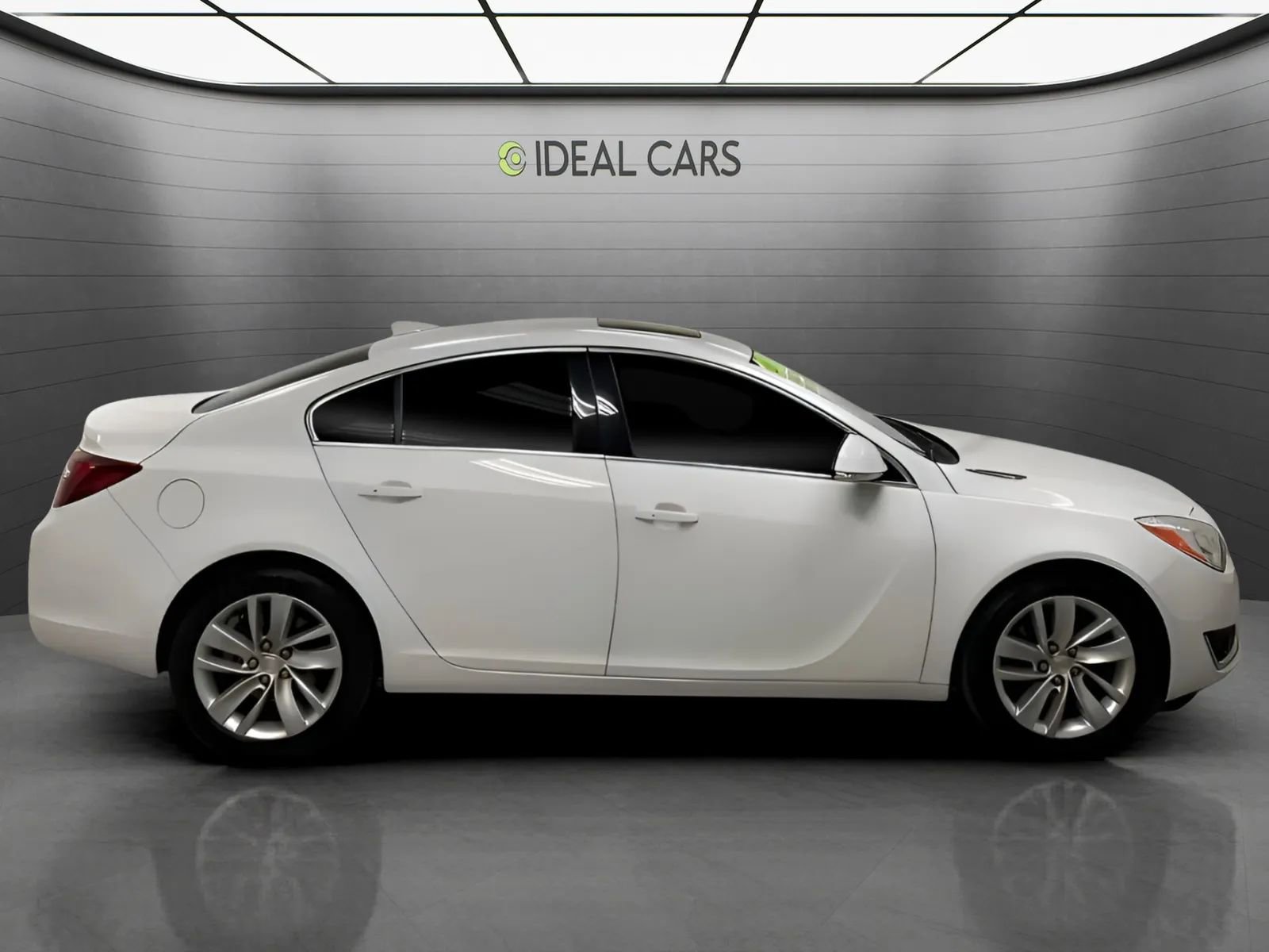 Used 2016 Buick Regal Premium w/ Driver Confidence Package #2 FWD image 4