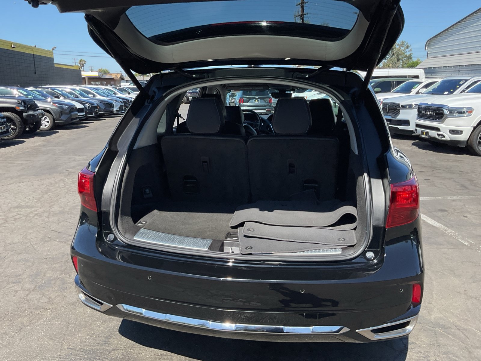 Used 2017 Acura MDX w/ Advance Package AWD/4WD image 26