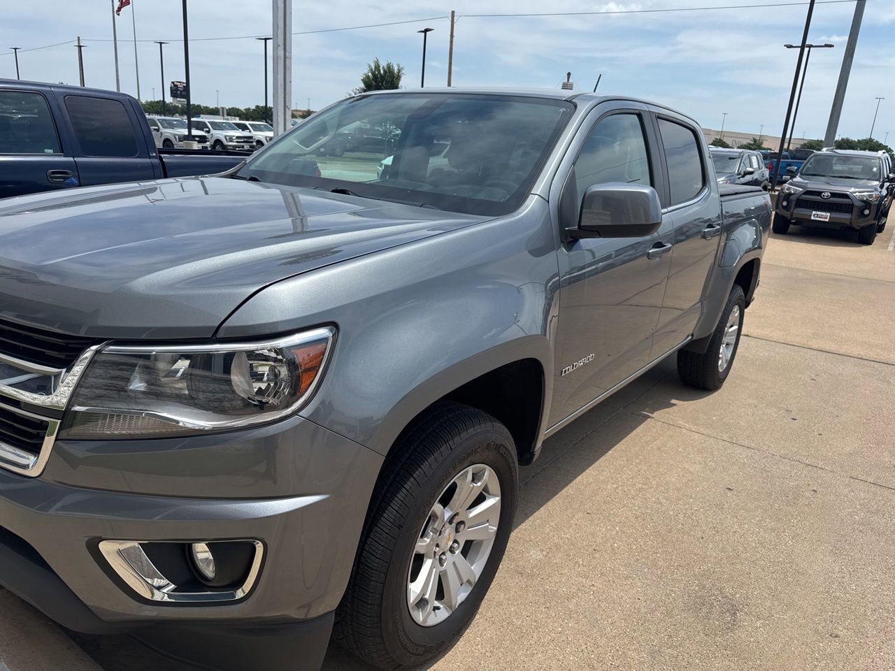Used 2019 Chevrolet Colorado LT w/ LT Convenience Package AWD/4WD image 1