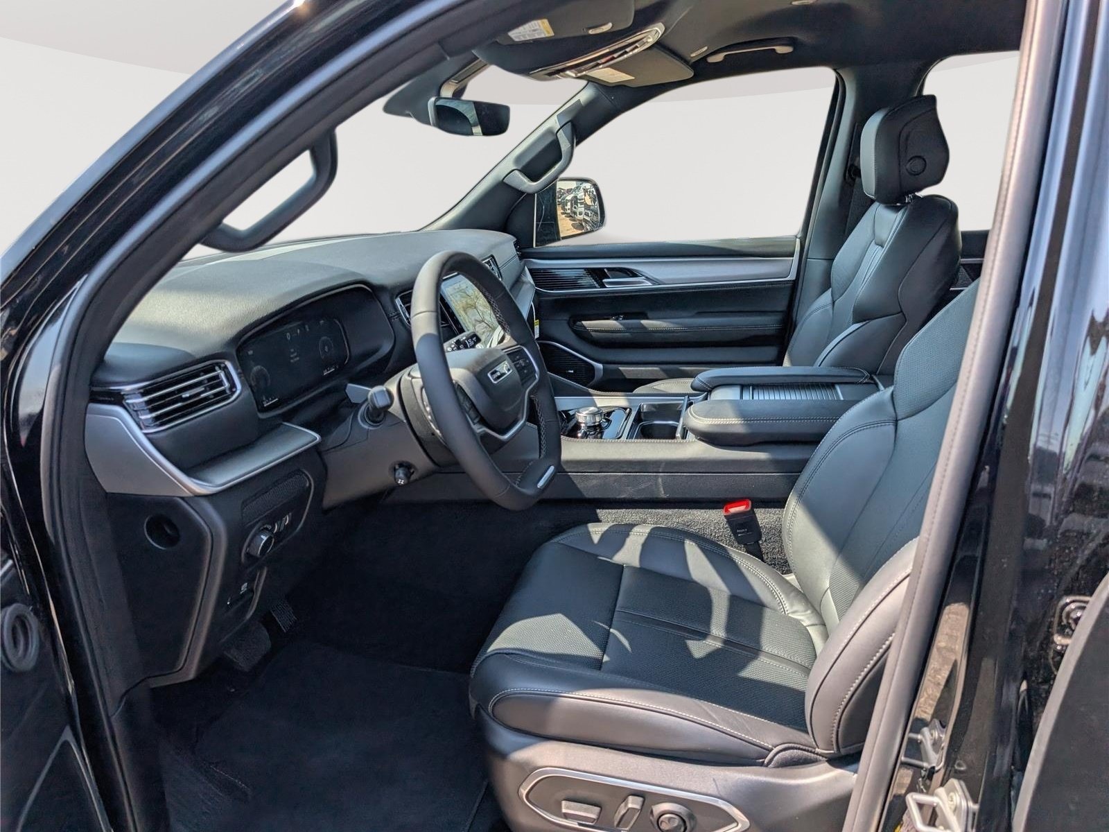 New 2026 Jeep Grand Wagoneer 4WD image 12