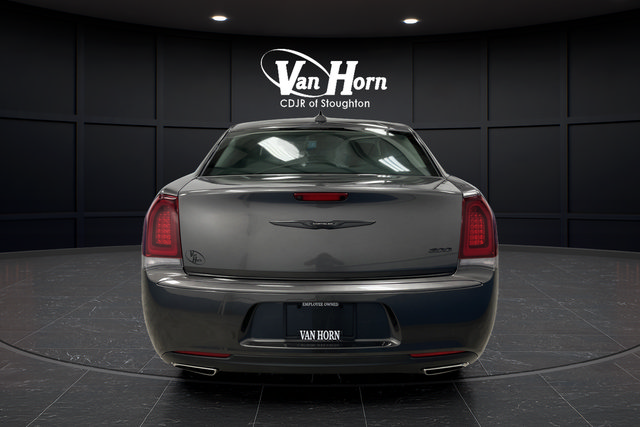 Used 2023 Chrysler 300 Touring w/ Sport Appearance Package RWD image 11