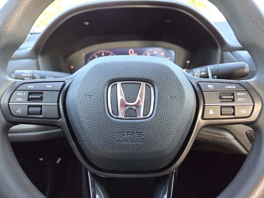 Certified 2023 Honda Accord EX image 31