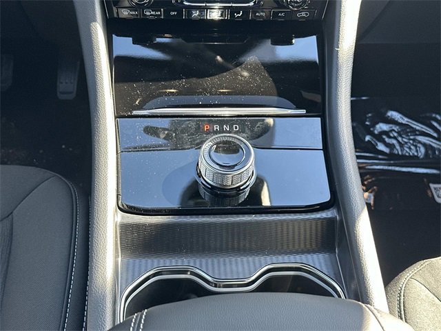 New 2025 Jeep Grand Cherokee L Laredo image 14