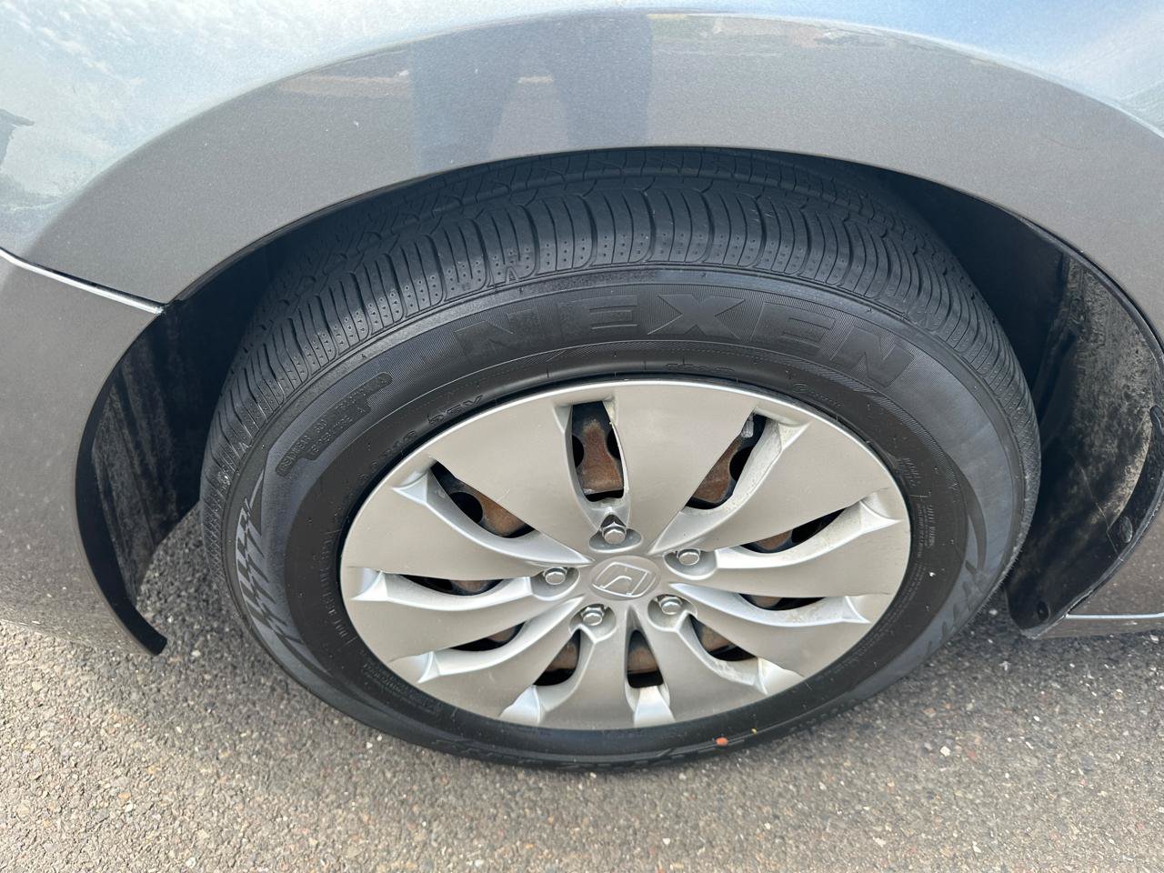 Used 2010 Honda Accord LX image 25