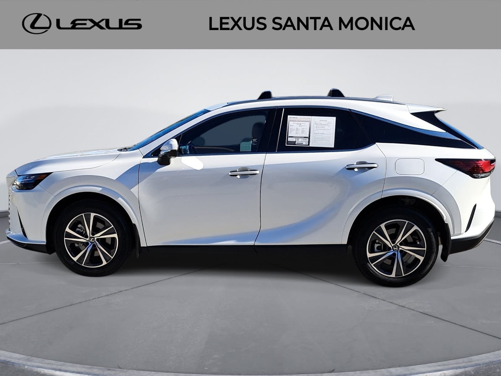 Used 2026 Lexus RX 350h w/ Convenience Package AWD/4WD image 8