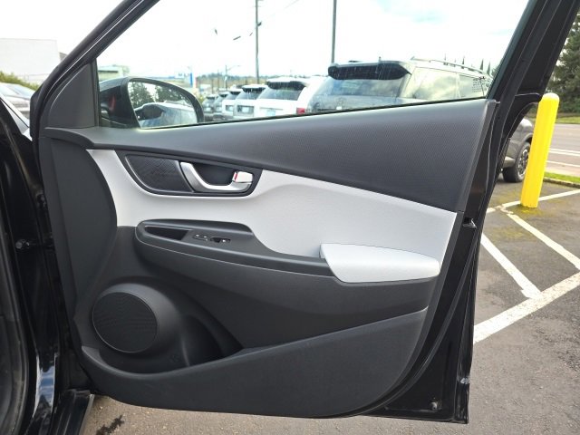 Certified 2023 Hyundai Kona SE w/ Cargo Package image 20