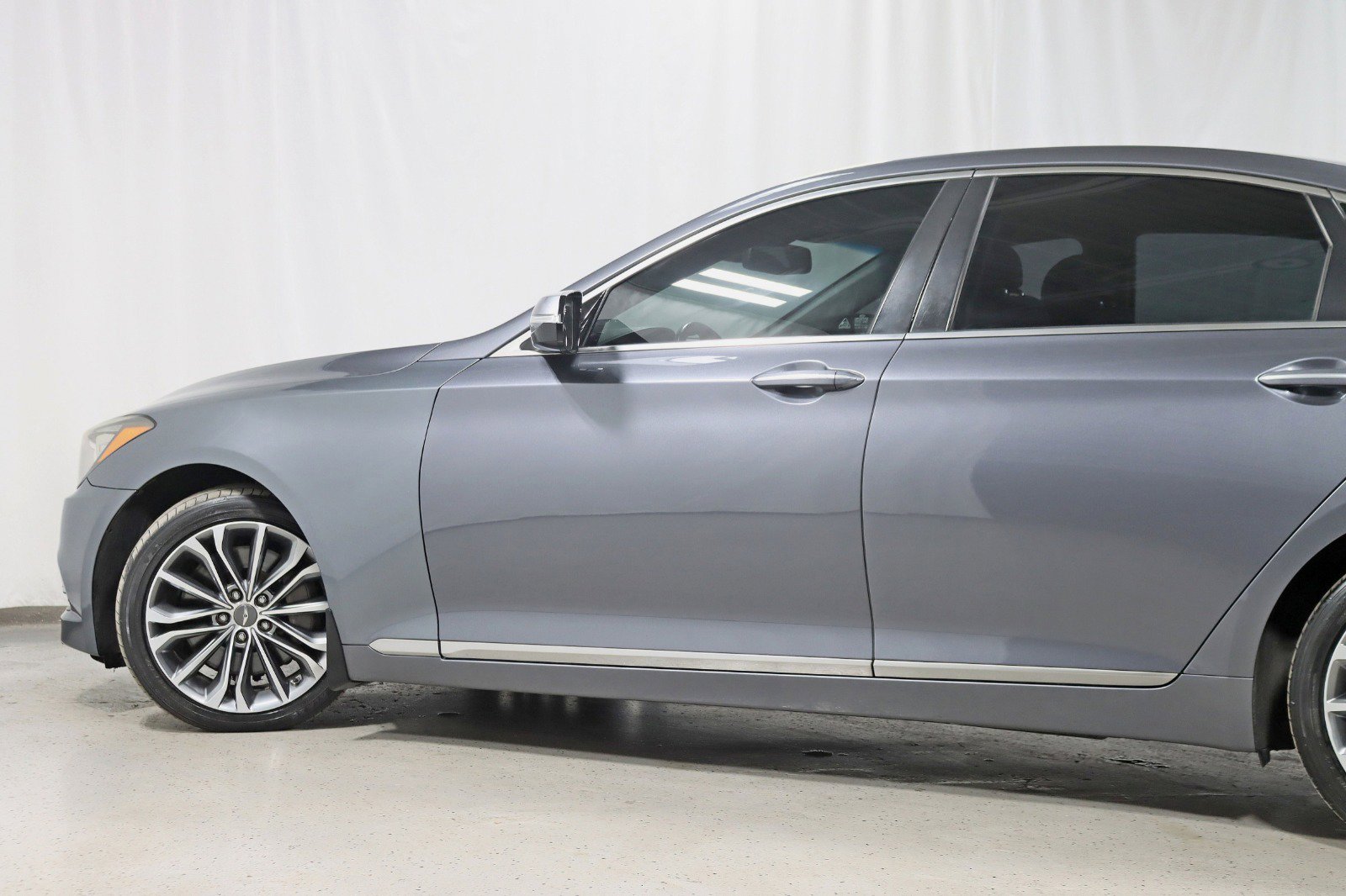 Used 2015 Hyundai Genesis 3.8 w/ Option Group 03 image 11