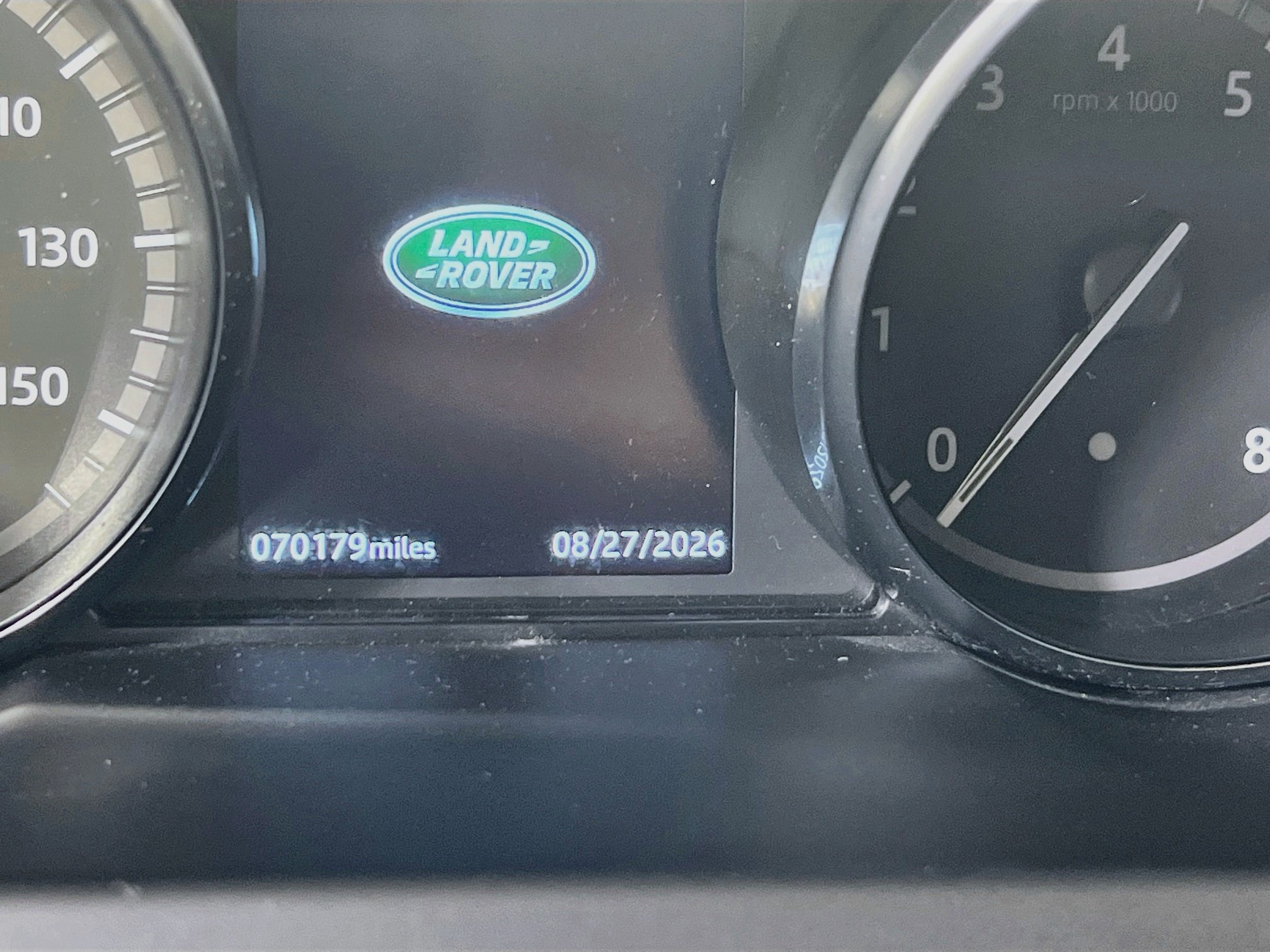 Used 2019 Land Rover Discovery Sport HSE AWD/4WD image 12