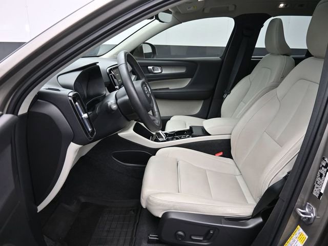 Used 2021 Volvo XC40 T5 Inscription w/ Protection Package Premier image 25