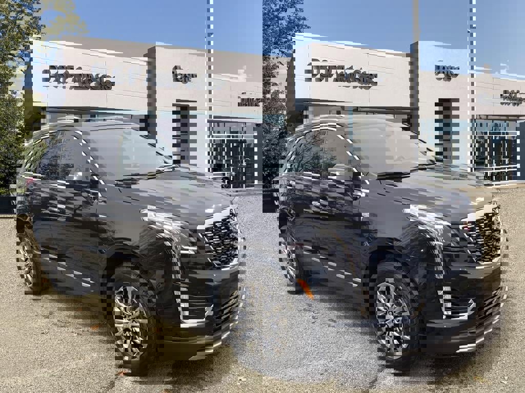 Used 2023 Cadillac XT5 Premium Luxury image 1
