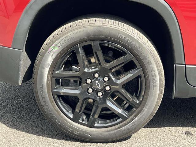 Used 2021 Chevrolet Traverse LT image 9