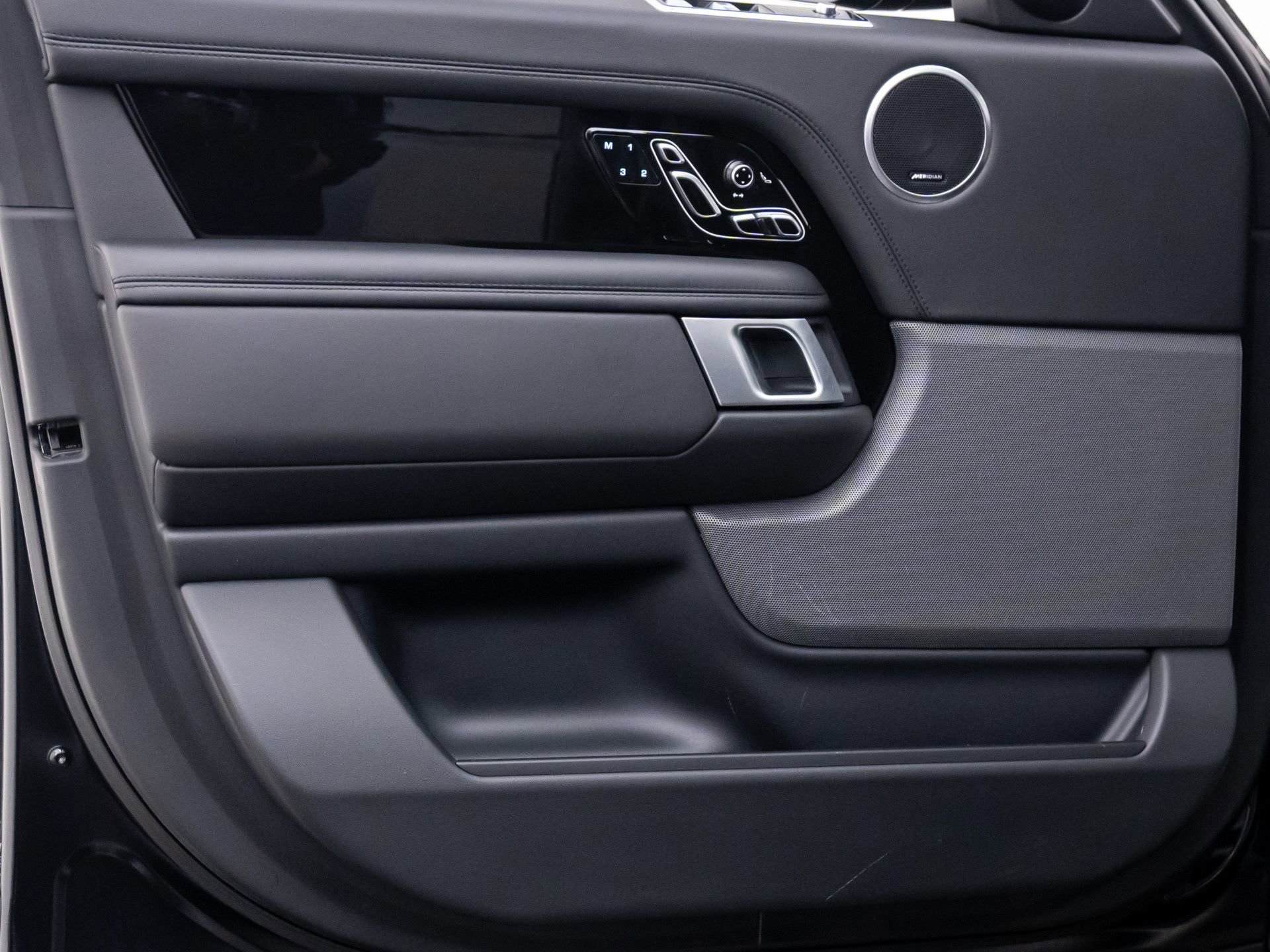 Used 2021 Land Rover Range Rover Westminster Edition image 12