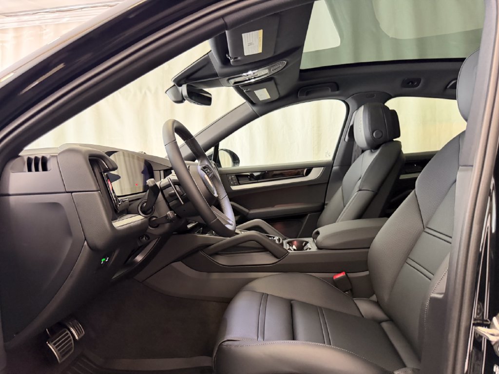 New 2026 Porsche Cayenne S AWD/4WD image 5