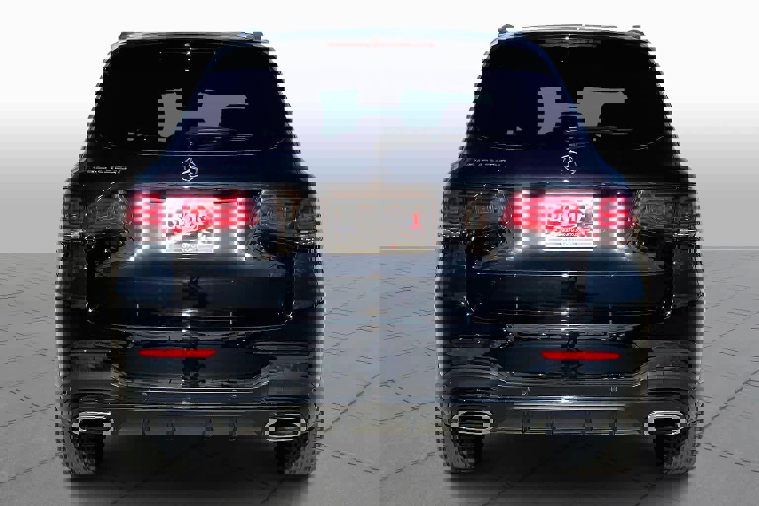 Used 2022 Mercedes-Benz GLC 300 image 4