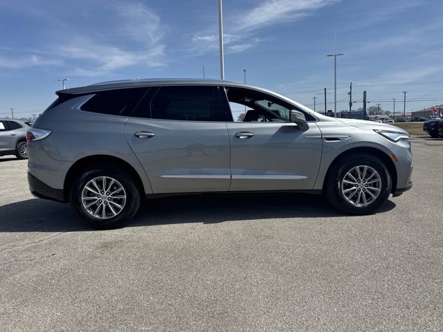 Used 2024 Buick Enclave Premium image 7