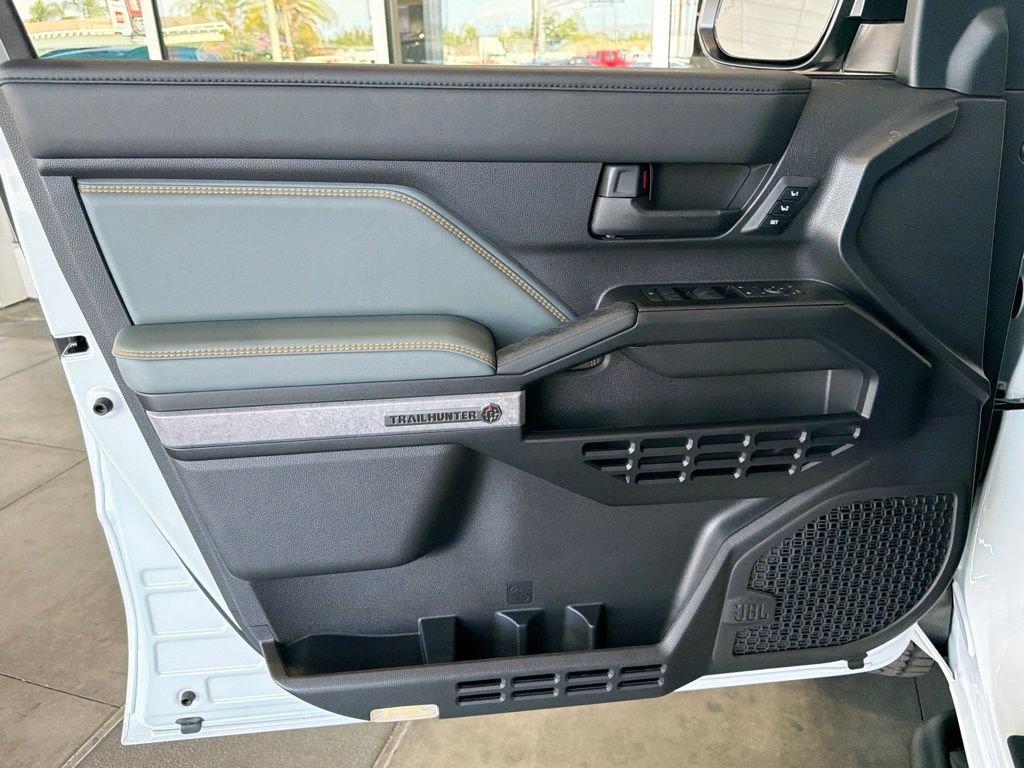 New 2026 Toyota 4Runner Trailhunter AWD/4WD image 15