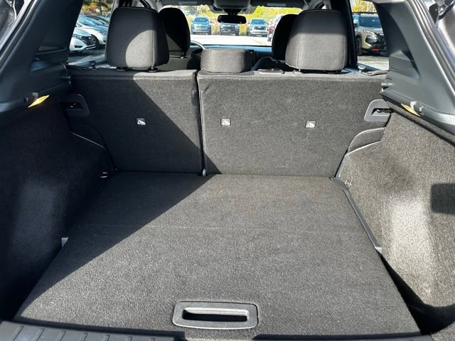 Used 2025 Nissan Kicks SV FWD image 16