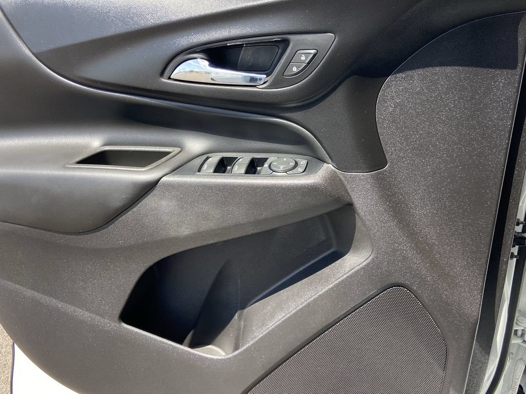 Used 2019 Chevrolet Equinox LT FWD image 17