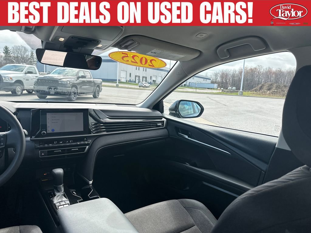 Used 2025 Toyota Camry LE w/ Convenience Package FWD image 19