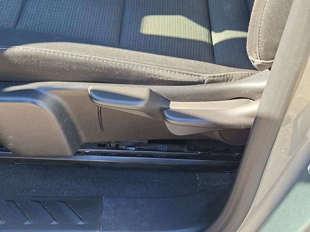 Used 2024 GMC Canyon Elevation w/ Convenience Package image 14