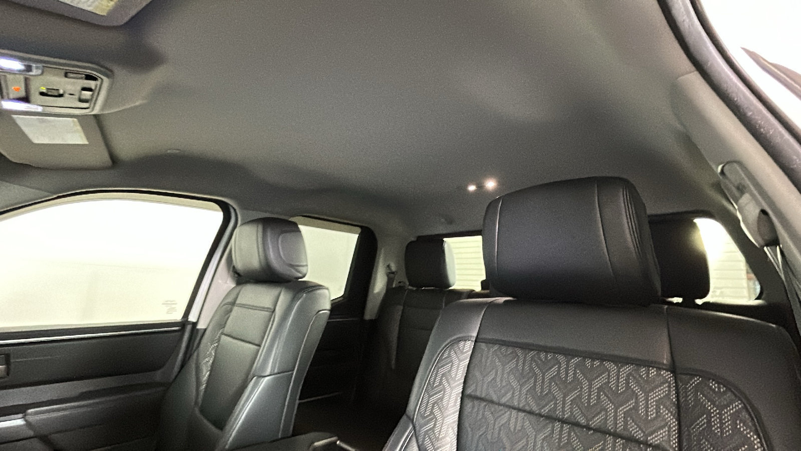 Used 2022 Toyota Tundra SR5 w/ SR5 Premium Package AWD/4WD image 16