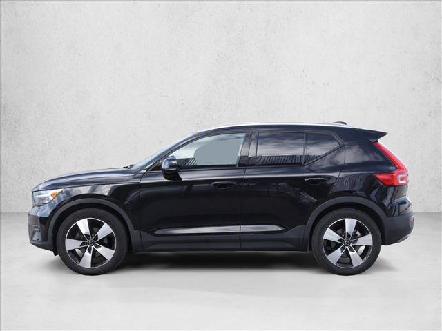 Used 2021 Volvo XC40 T5 Momentum w/ Protection Package Premier AWD/4WD image 4