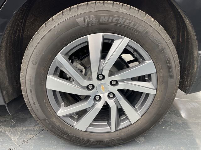 Used 2023 Chevrolet Equinox Premier image 19