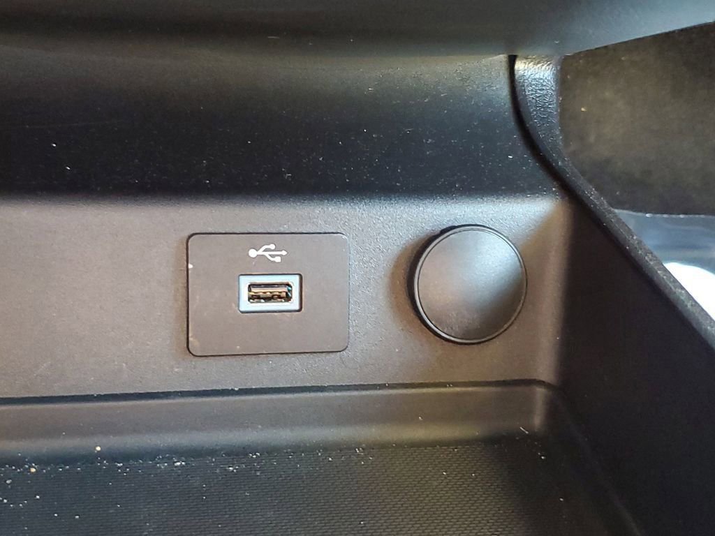 Used 2017 Ford Fusion S image 25