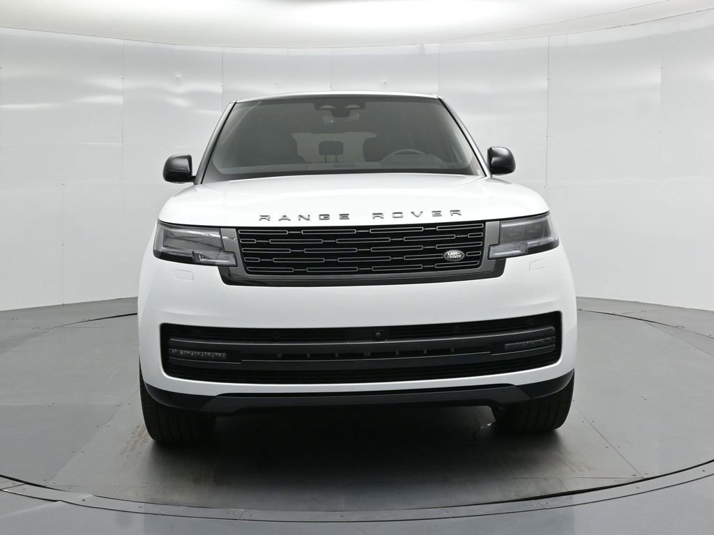 Used 2025 Land Rover Range Rover SE image 20