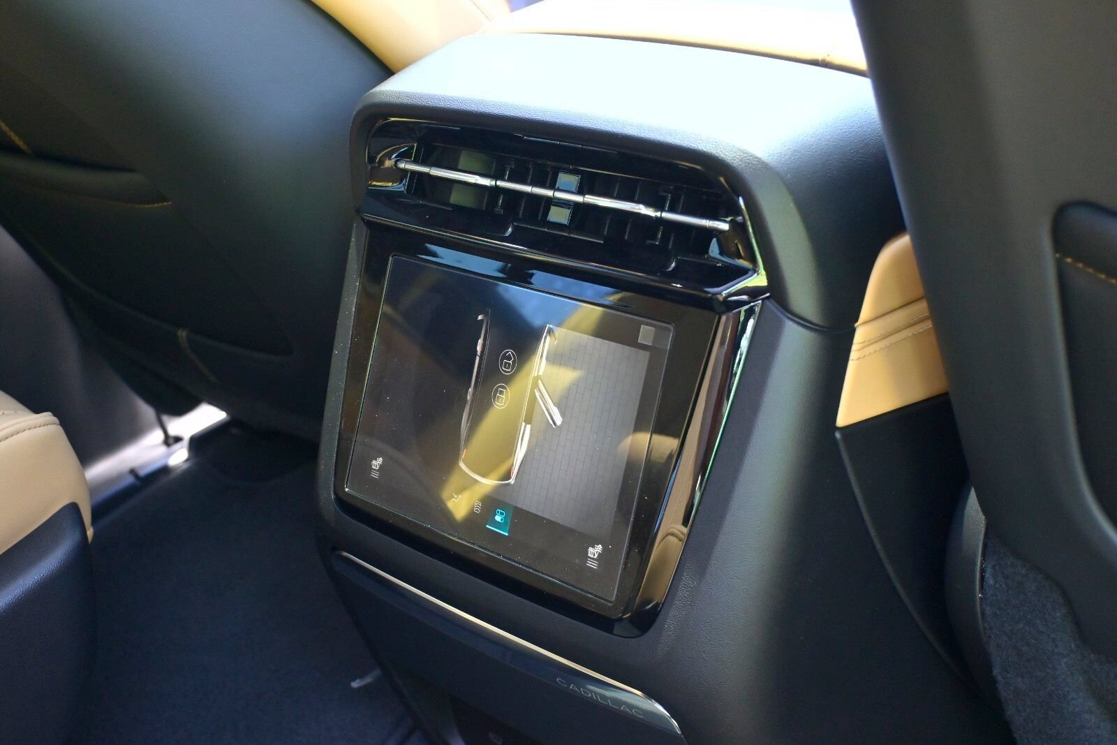 New 2025 Cadillac Escalade IQ Luxury 2 AWD/4WD image 35